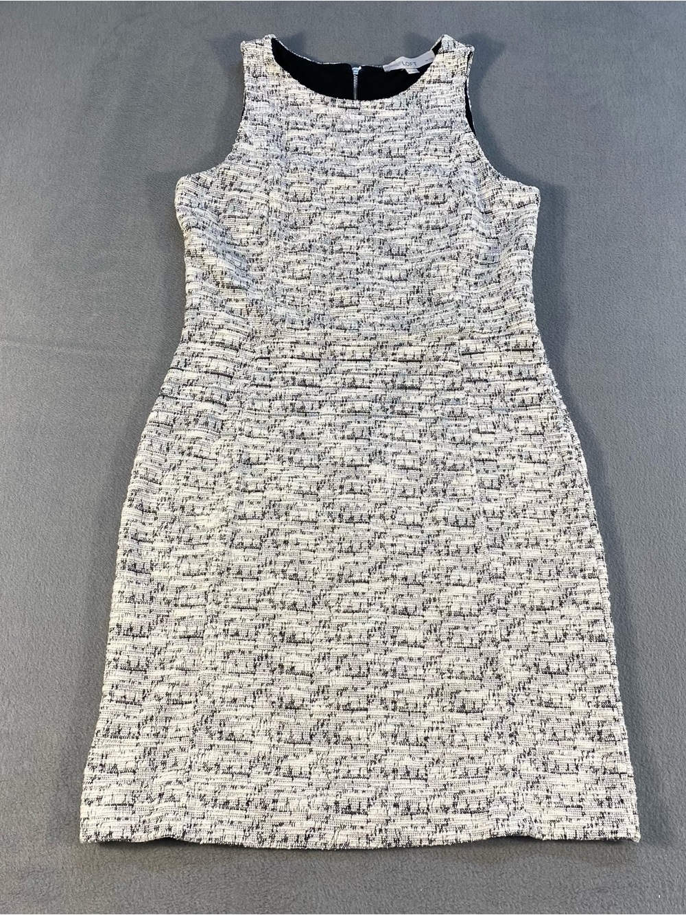 LOFT petite Women’s White and Black Tweed Sleeveless Sheath Dress, lined, 6P